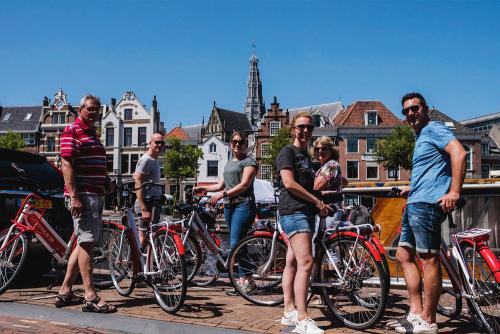 bike-tours-haarlem-highlight-fietstour-met-gids-door-oude-stad-centrum-haarlem-bezienswaardighedem